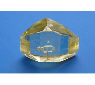 [ Castech ]<Br>KTA - Potassium Titanyl Arsenate (KTiOAsO4)<br>Nonlinear Crystal